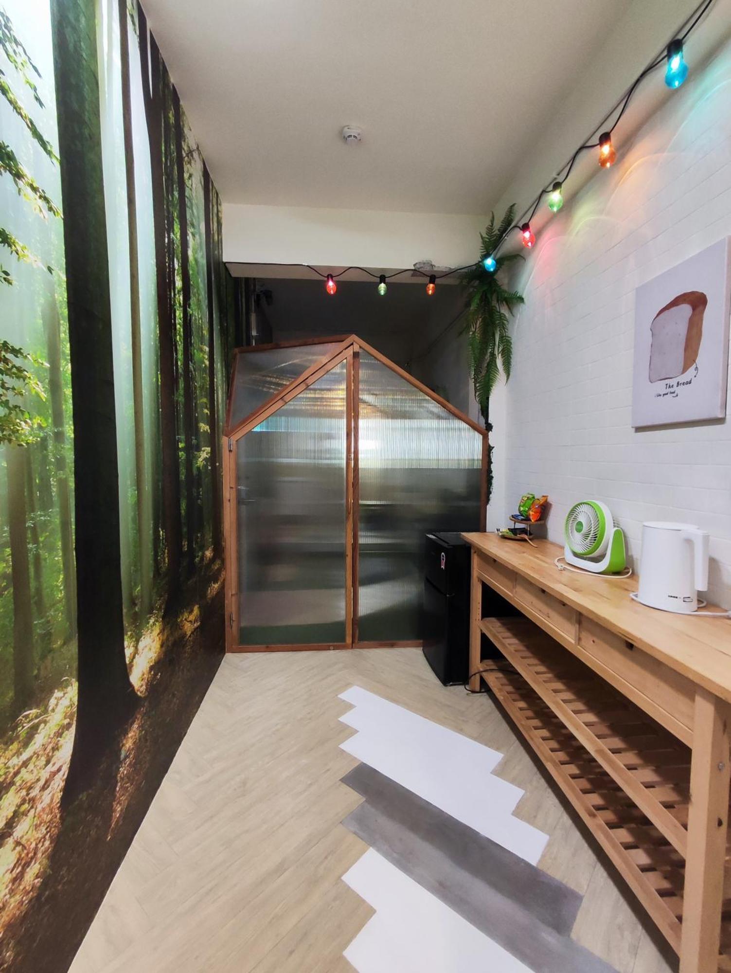 棚棚屋室內帳篷民宿inn Kaohsiung Esterno foto