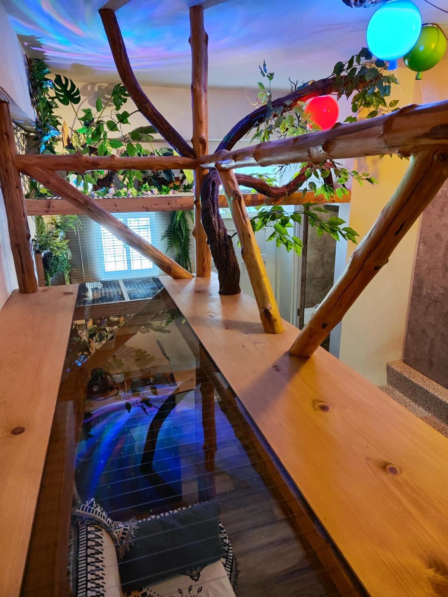 棚棚屋室內帳篷民宿inn Kaohsiung Esterno foto