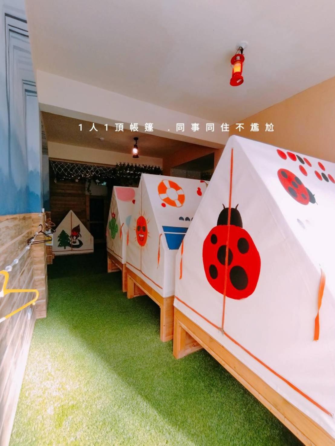 棚棚屋室內帳篷民宿inn Kaohsiung Esterno foto
